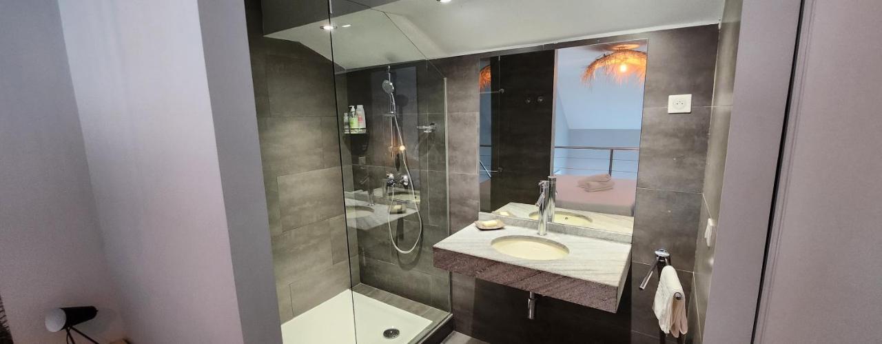 Beau Duplex Vue Mer Avec Piscine Et Acces Plage Мариго Экстерьер фото